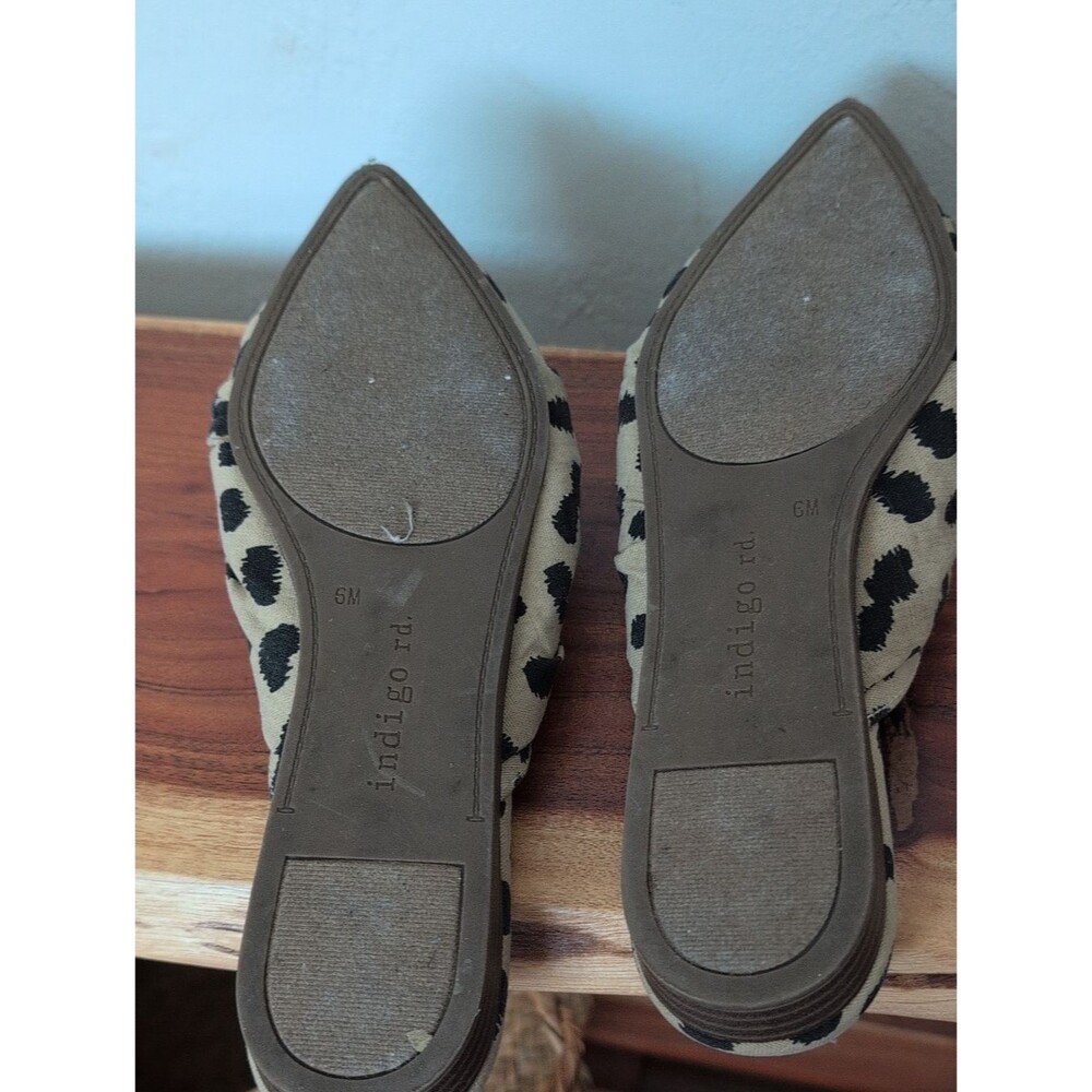 Indigo Rd Women's Leopard Knot Pointed-Toe Mules in Taupe/Black Size 6 - Picture 5 of 6
